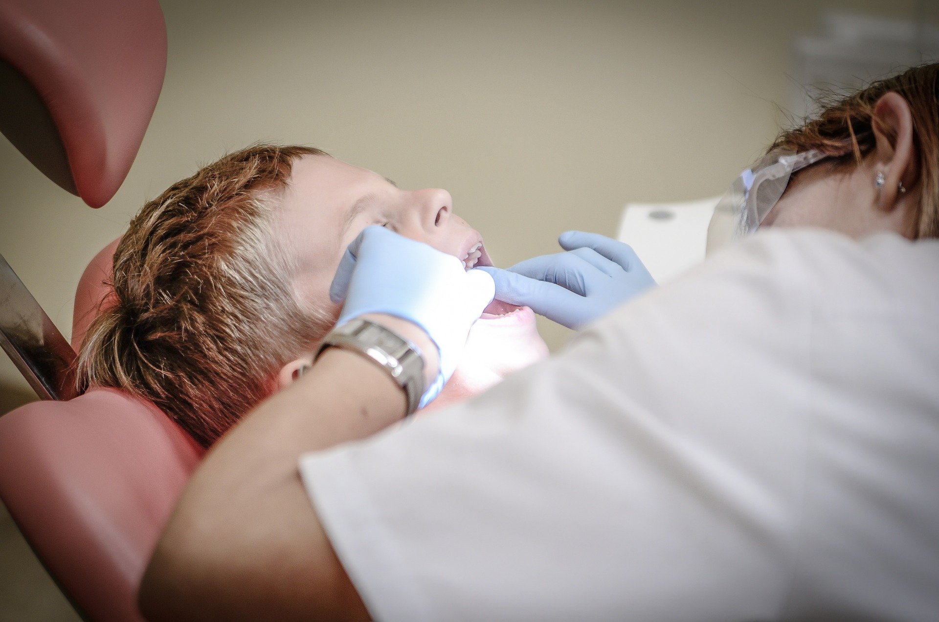 Cariile dentare - cele mai frecvente afectiuni orale la copii