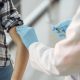 Vaccinare anti-HPV pentru fetele cu varsta intre 11-14 ani: parintii pot cere vaccinul la medicul de familie