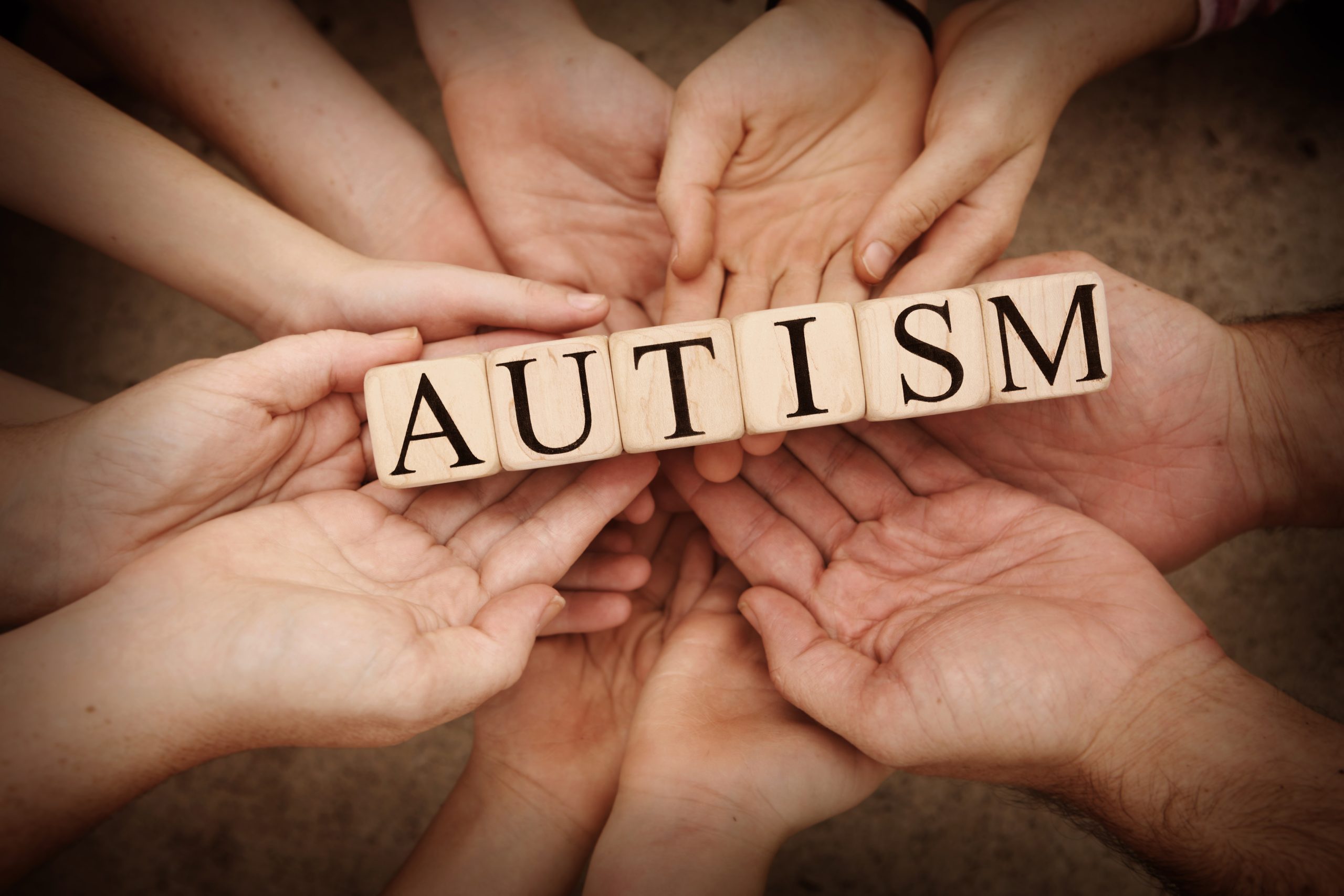 Ziua autismului: „Am întrebat oamenii cum îl văd pe copilul meu cu autism. Ce mesaje am primit”