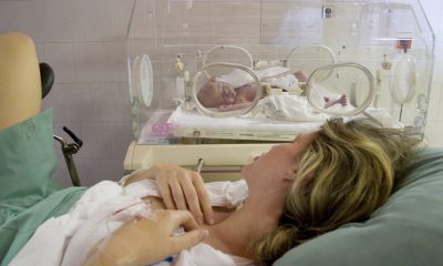 Naștere în Gran Canaria, Spania. „Am născut în chinuri groaznice, din cauza neglijenței medicilor”