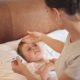 Val de cazuri de copii cu COVID: „Febra este primul dintre simptomele Omicron la copii”